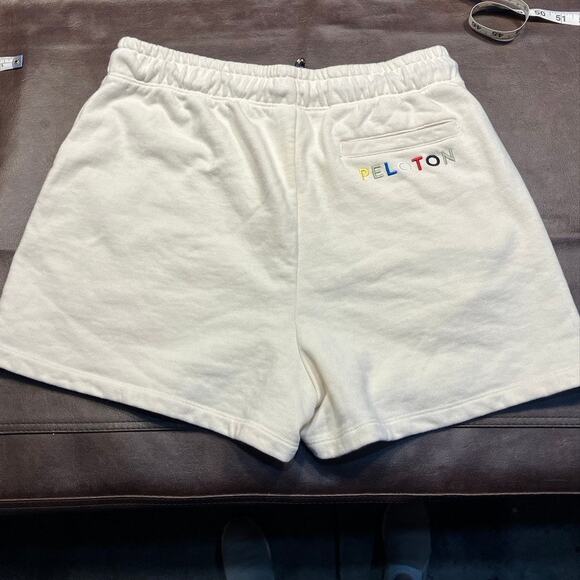 Peloton Womens Large SU121 Sweat Short Cream Pockets Active Loungewear - Picture 11 of 16